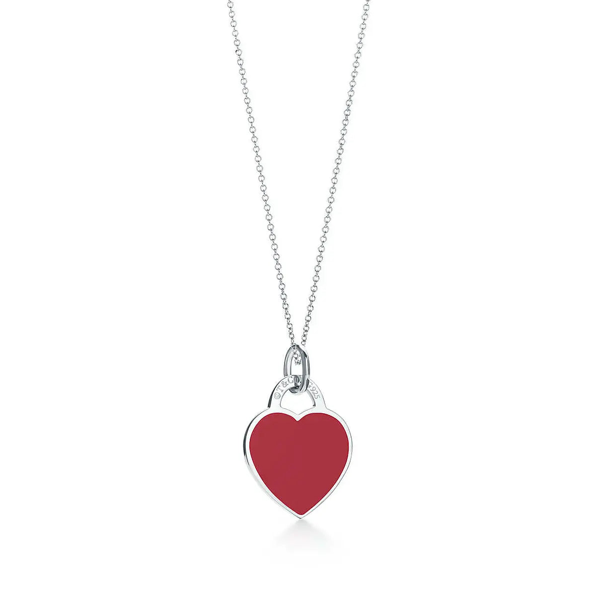 Collar con placa de corazon